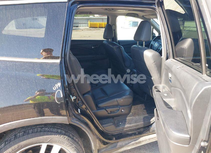 Photo 8 of 2016 Honda Pilot TOURING (VIN 5FNYF6H95GB104180)