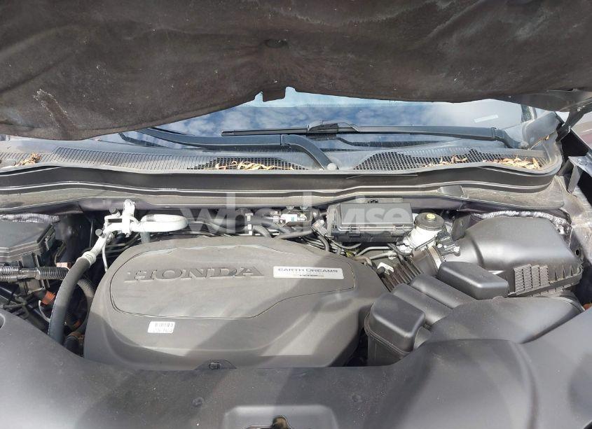 Photo 10 of 2016 Honda Pilot TOURING (VIN 5FNYF6H95GB107886)