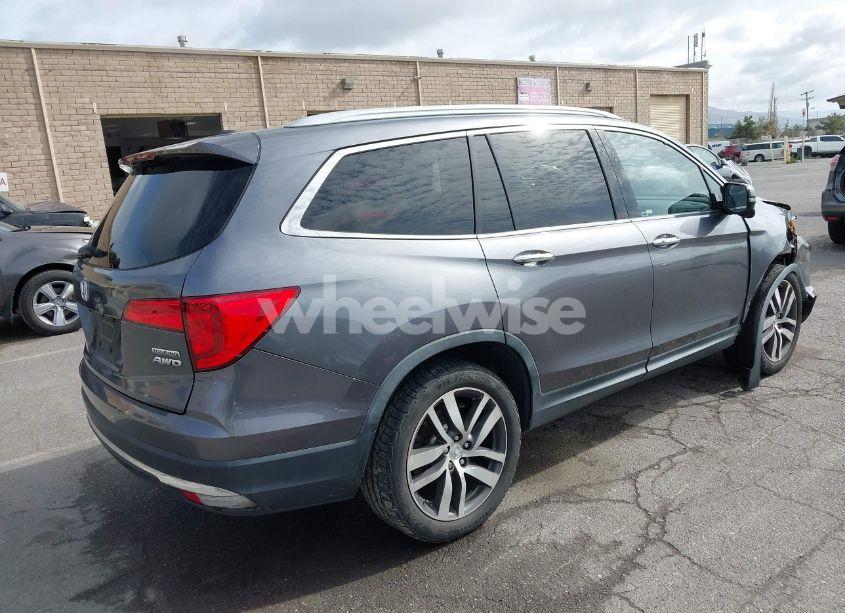 Photo 4 of 2016 Honda Pilot TOURING (VIN 5FNYF6H95GB107886)