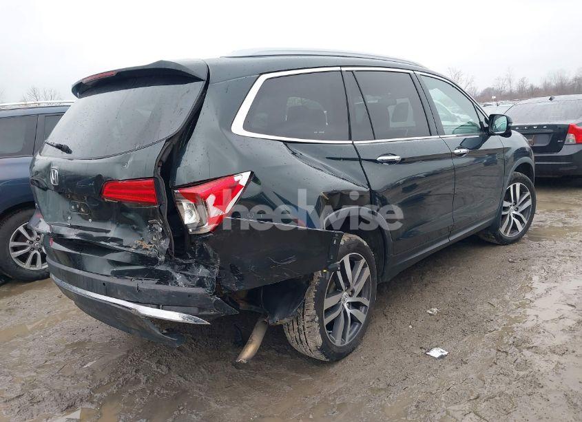 Photo 4 of 2017 Honda Pilot TOURING (VIN 5FNYF6H95HB035802)