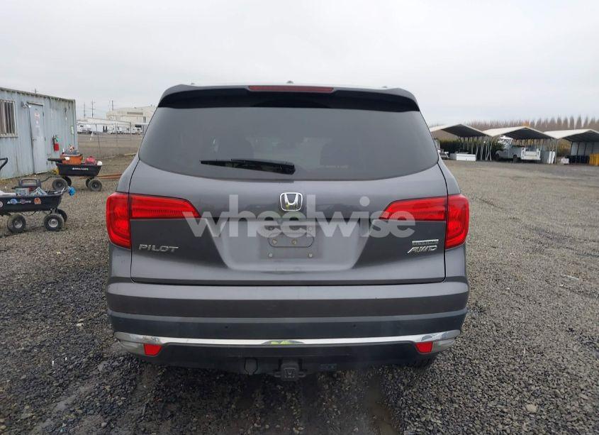 Photo 16 of 2017 Honda Pilot TOURING (VIN 5FNYF6H95HB058562)