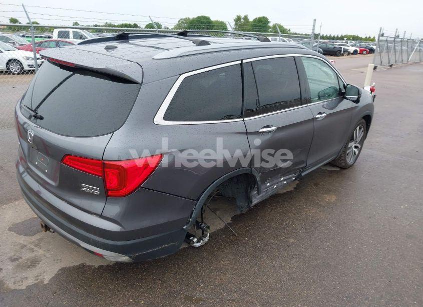 Photo 4 of 2017 Honda Pilot TOURING (VIN 5FNYF6H95HB093151)