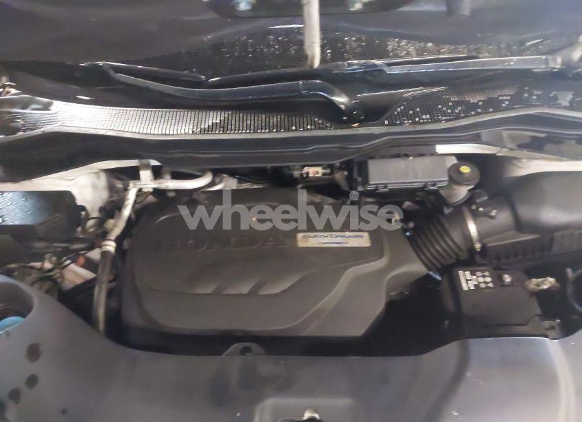 Photo 10 of 2019 Honda Pilot TOURING (VIN 5FNYF6H95KB030896)