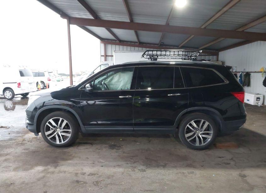 Photo 14 of 2017 Honda Pilot TOURING (VIN 5FNYF6H96HB017678)