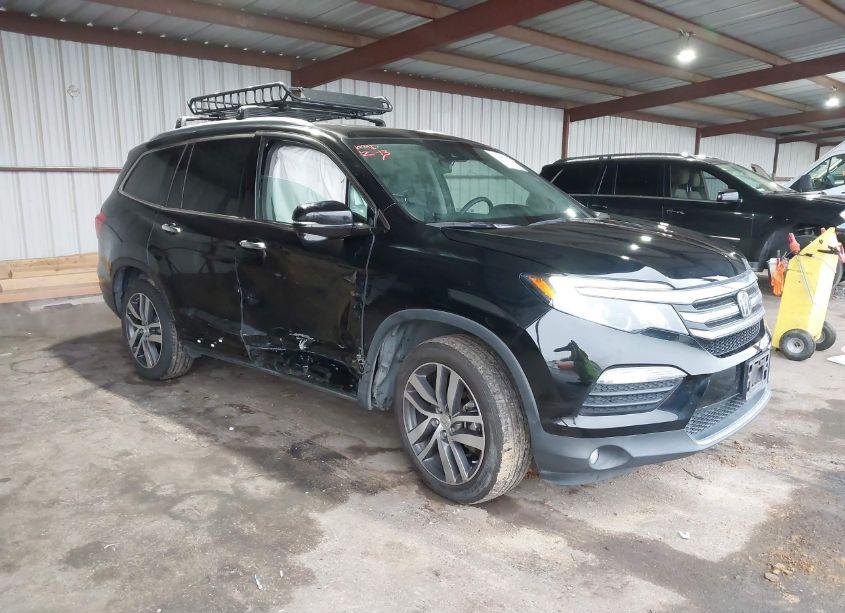 Photo 6 of 2017 Honda Pilot TOURING (VIN 5FNYF6H96HB017678)