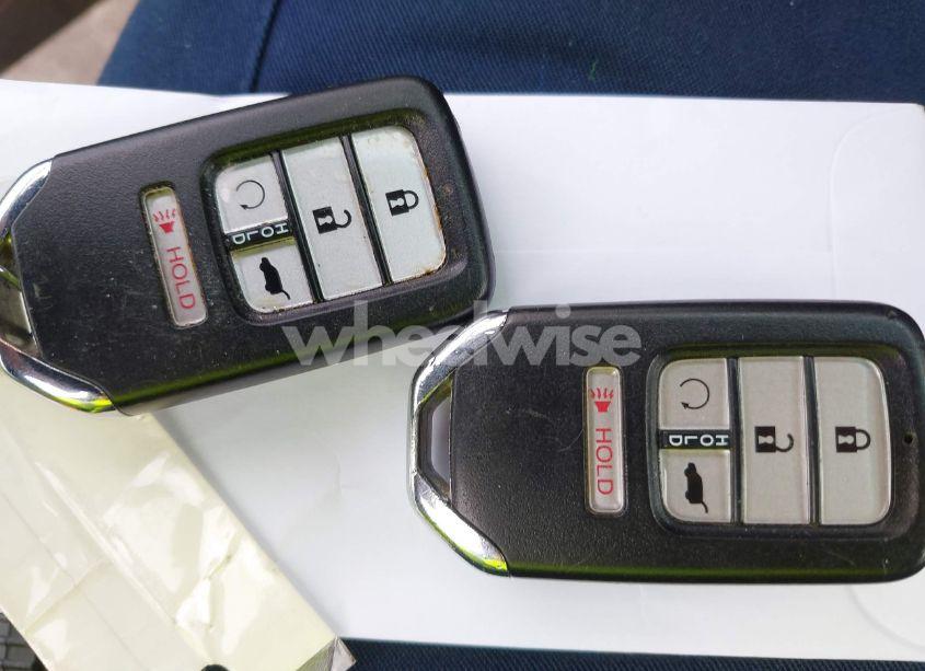 Photo 11 of 2017 Honda Pilot TOURING (VIN 5FNYF6H96HB034402)