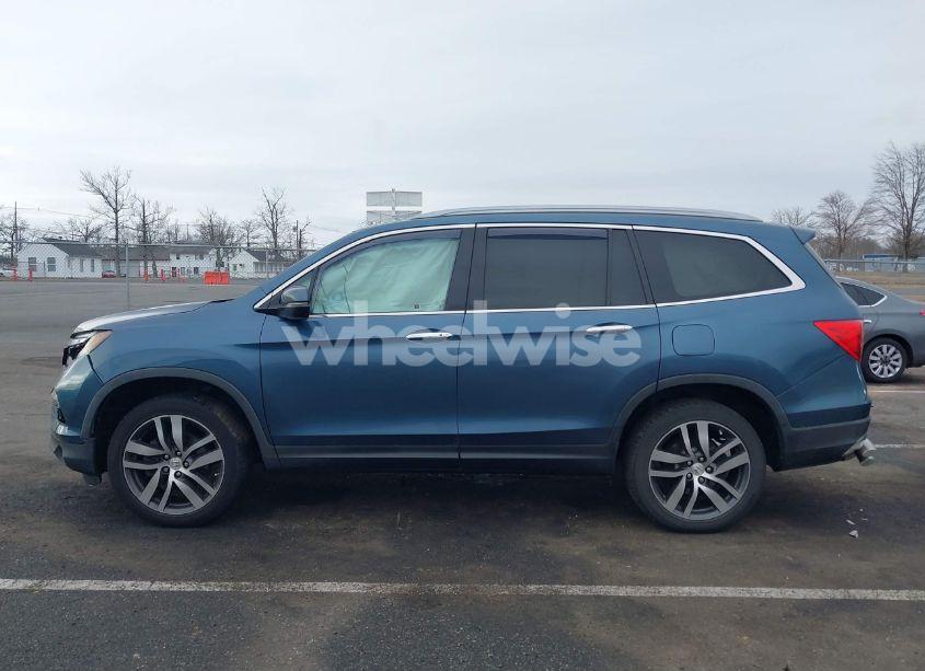 Photo 14 of 2017 Honda Pilot TOURING (VIN 5FNYF6H96HB034402)