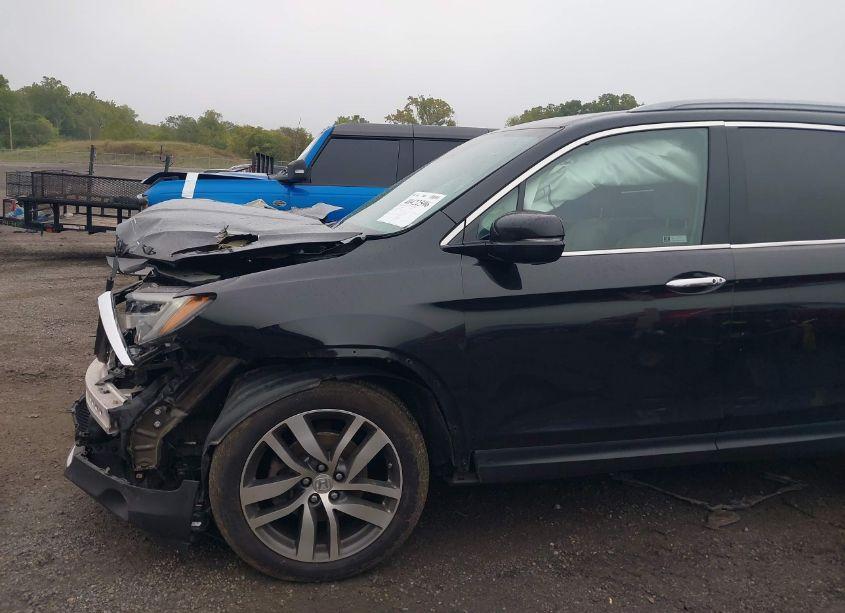 Photo 15 of 2017 Honda Pilot TOURING (VIN 5FNYF6H96HB101192)