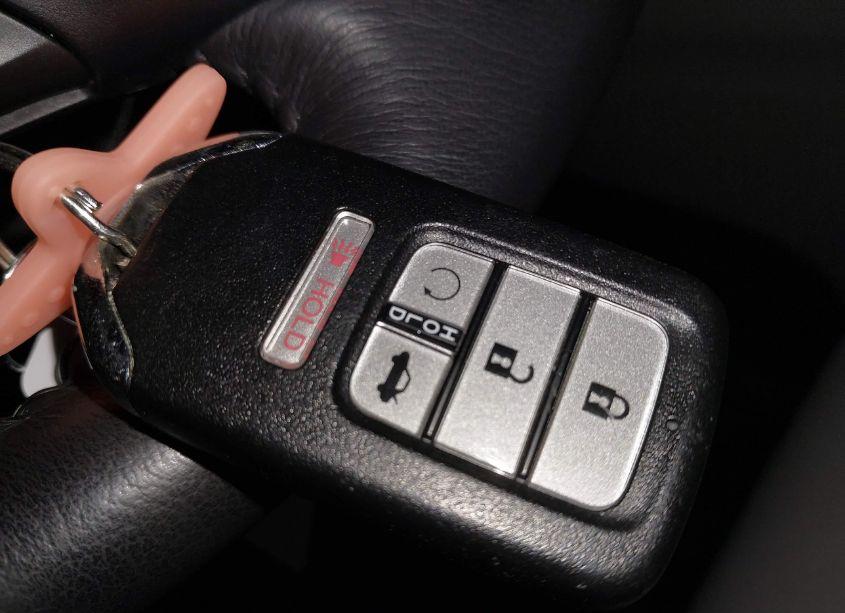 Photo 11 of 2018 Honda Pilot TOURING (VIN 5FNYF6H96JB045986)