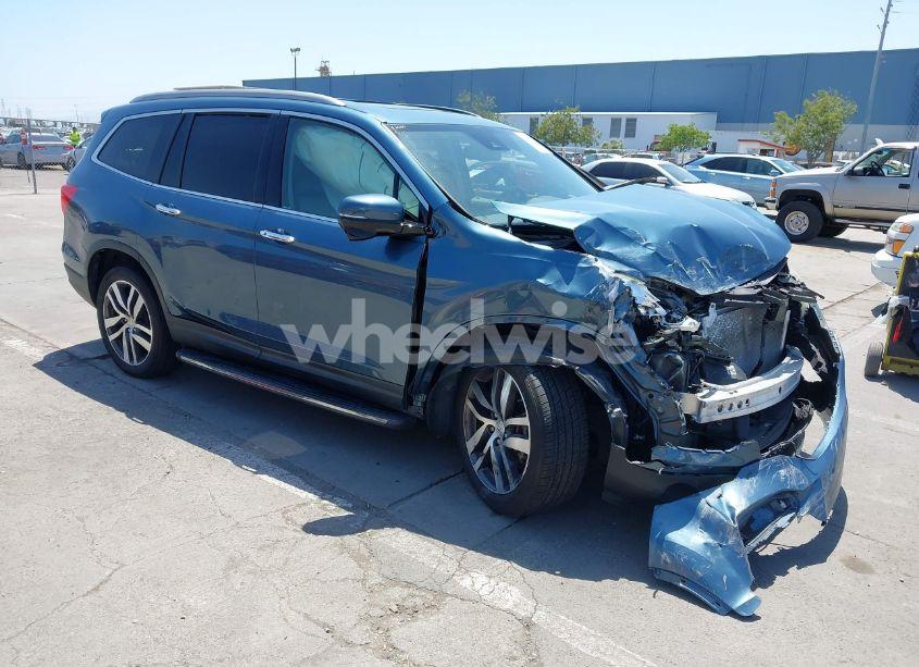 2016 Honda Pilot TOURING (VIN 5FNYF6H97GB054043) main photo