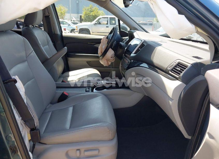 Photo 5 of 2016 Honda Pilot TOURING (VIN 5FNYF6H97GB054043)