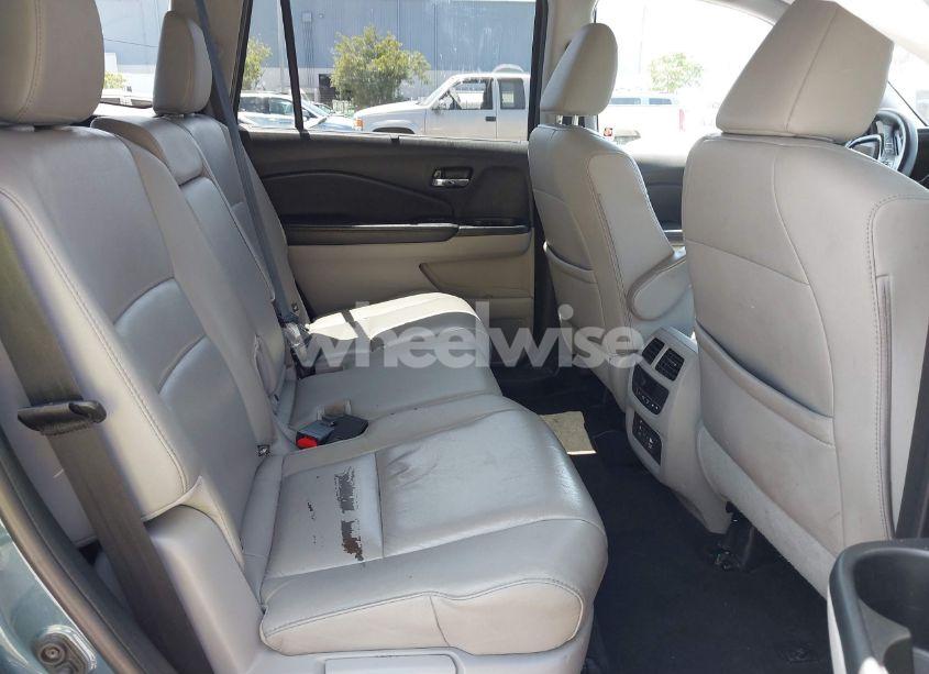 Photo 8 of 2016 Honda Pilot TOURING (VIN 5FNYF6H97GB054043)