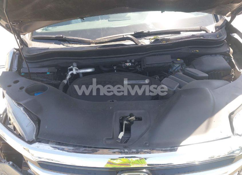 Photo 10 of 2016 Honda Pilot TOURING (VIN 5FNYF6H97GB127783)