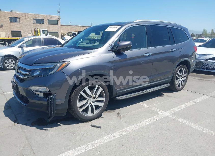 Photo 2 of 2016 Honda Pilot TOURING (VIN 5FNYF6H97GB127783)