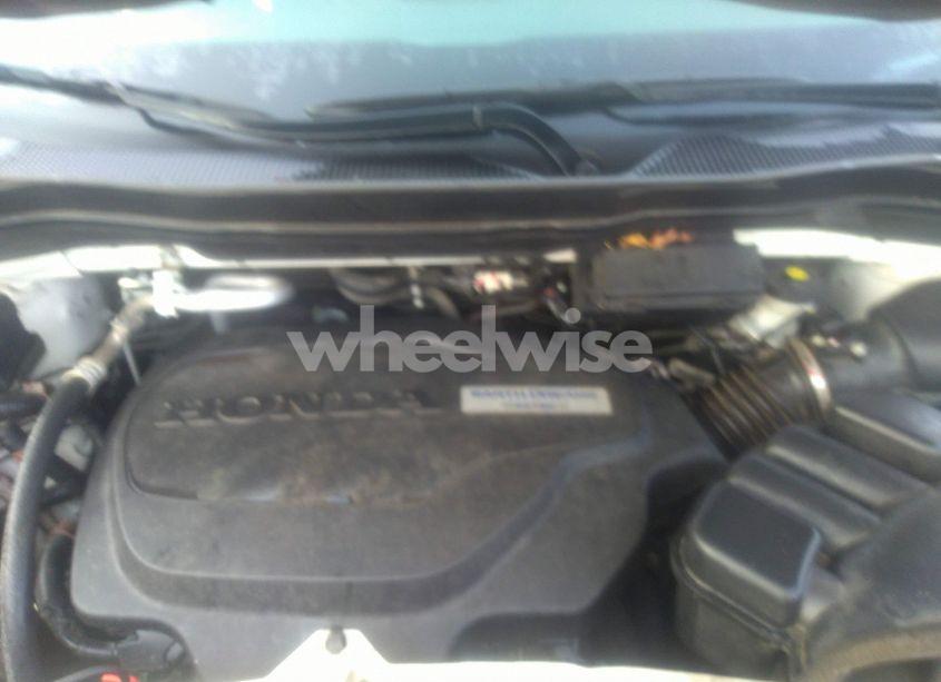 Photo 10 of 2017 Honda Pilot TOURING (VIN 5FNYF6H97HB000484)