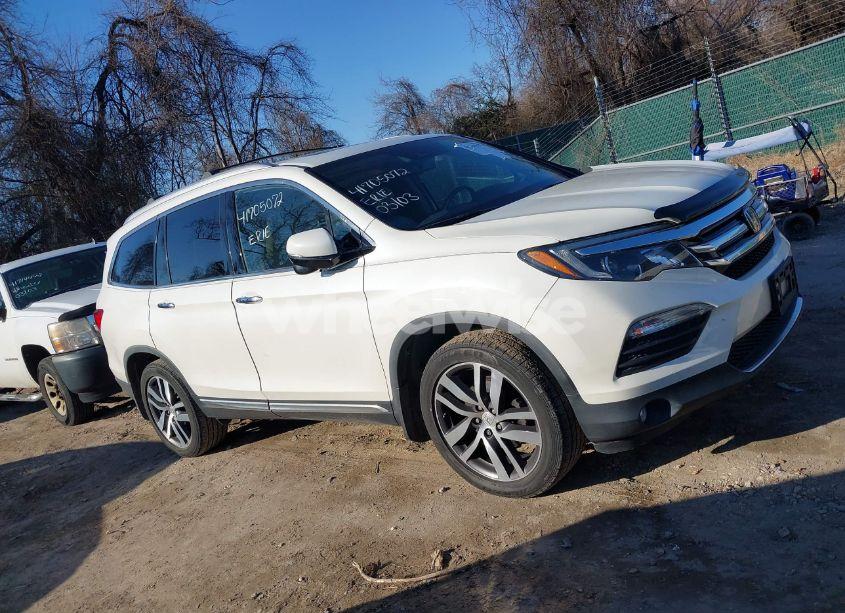 Photo 13 of 2017 Honda Pilot TOURING (VIN 5FNYF6H97HB021402)