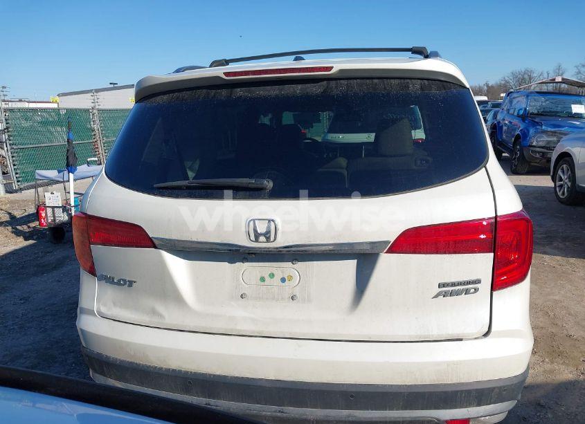 Photo 16 of 2017 Honda Pilot TOURING (VIN 5FNYF6H97HB021402)