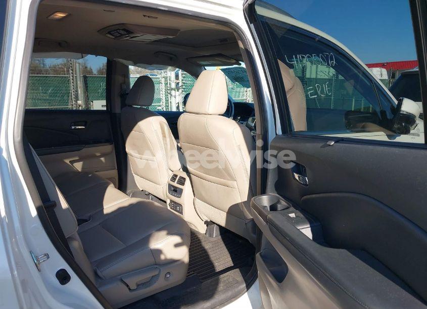 Photo 8 of 2017 Honda Pilot TOURING (VIN 5FNYF6H97HB021402)