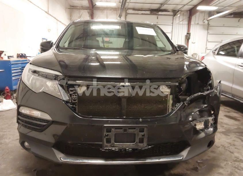 Photo 13 of 2017 Honda Pilot TOURING (VIN 5FNYF6H97HB025160)