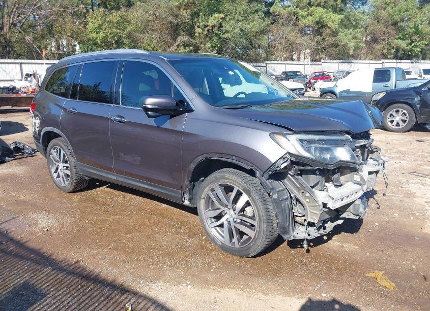 2018 Honda Pilot TOURING (VIN 5FNYF6H97JB039808) main photo