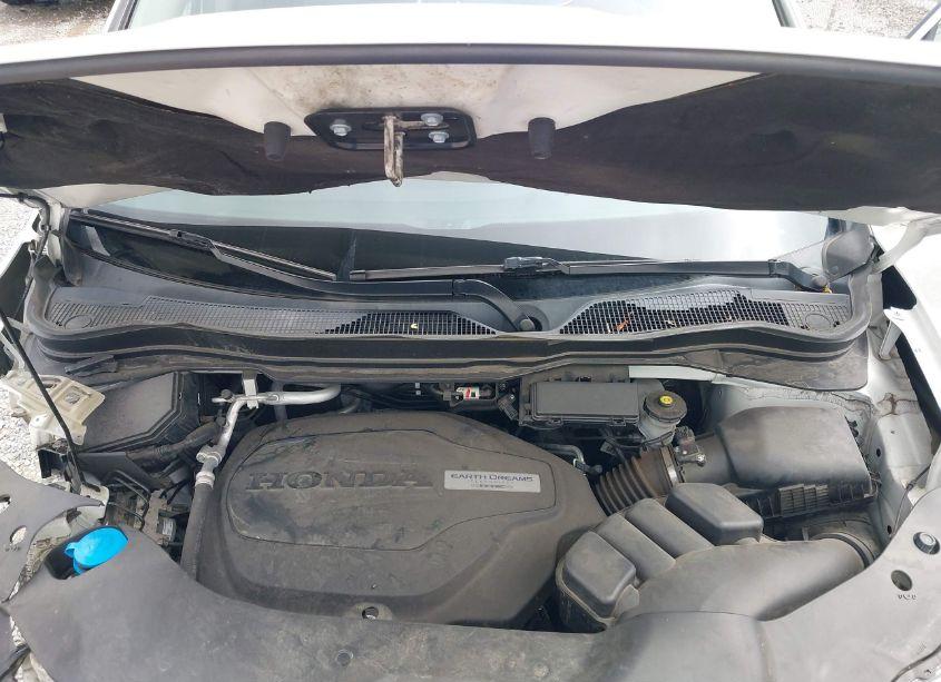 Photo 10 of 2019 Honda Pilot TOURING (VIN 5FNYF6H97KB004915)