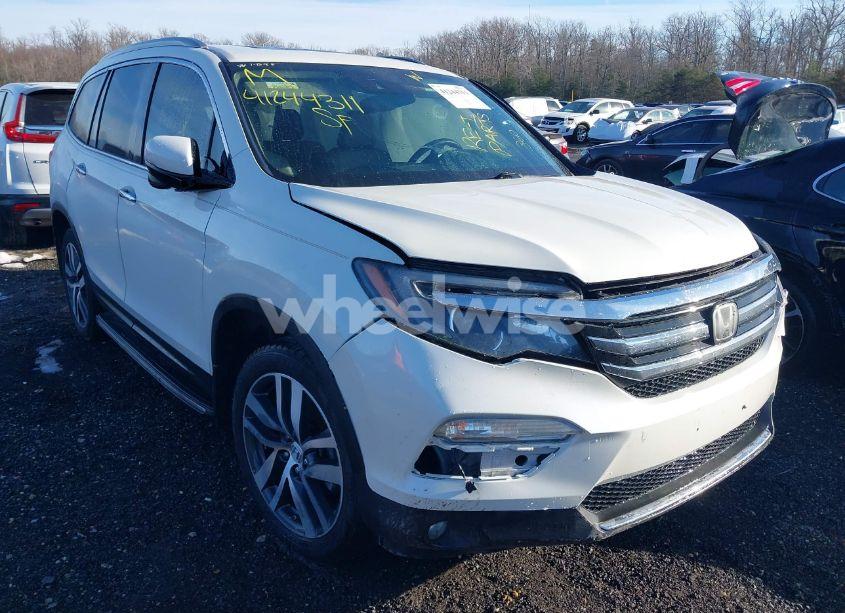 2017 Honda Pilot TOURING (VIN 5FNYF6H98HB102313) main photo