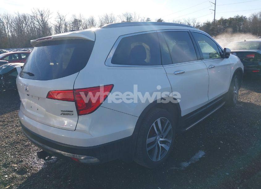 Photo 4 of 2017 Honda Pilot TOURING (VIN 5FNYF6H98HB102313)