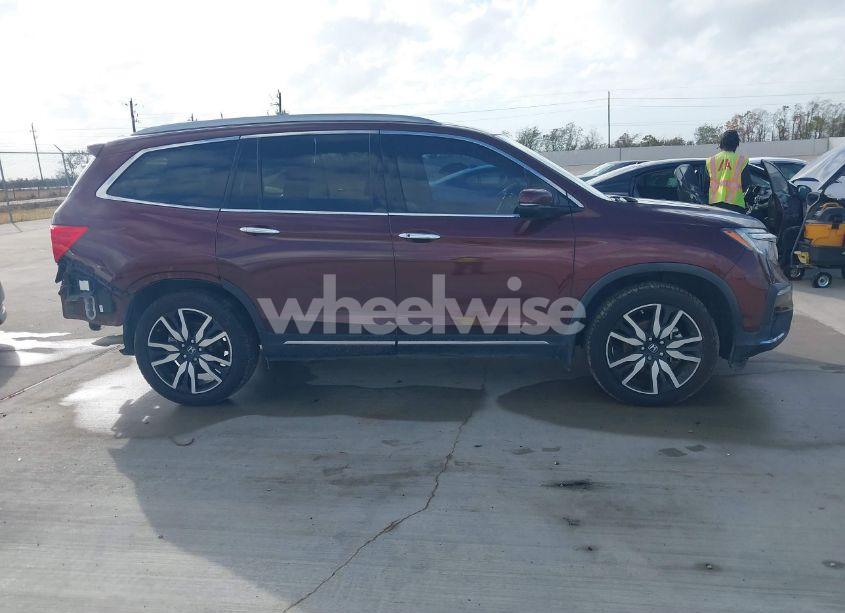 Photo 13 of 2020 Honda Pilot AWD TOURING 8 PASSENGER (VIN 5FNYF6H98LB049458)