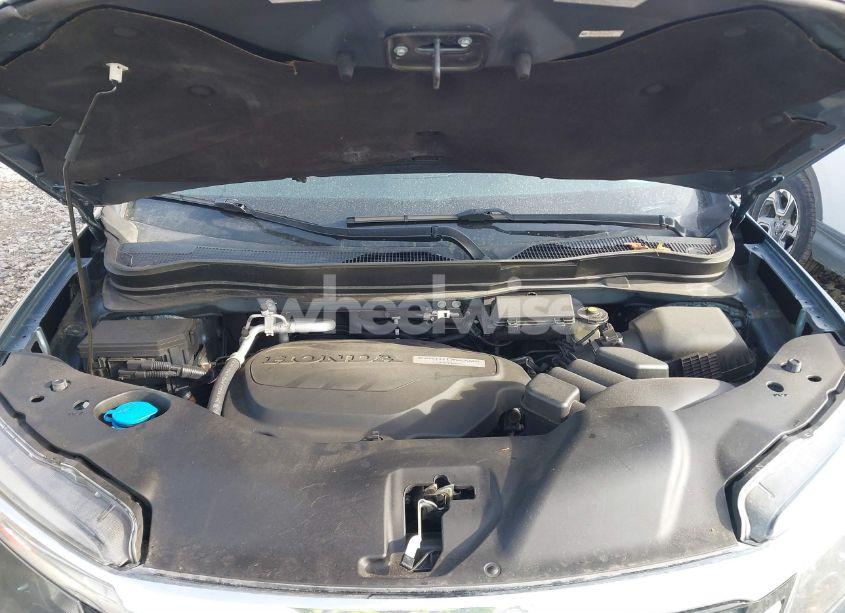 Photo 10 of 2016 Honda Pilot TOURING (VIN 5FNYF6H9XGB023482)