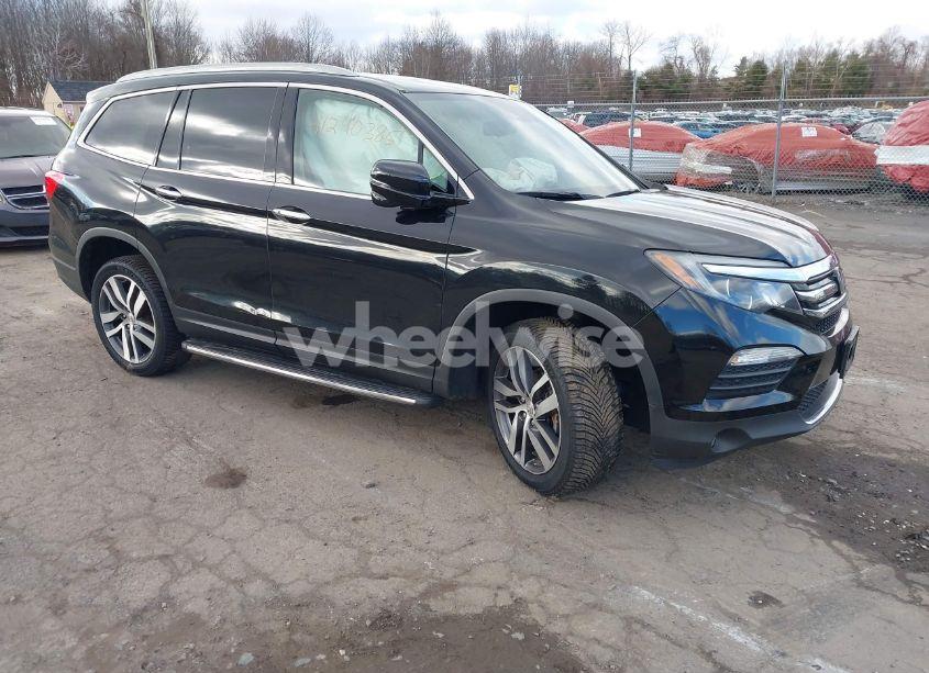 2017 Honda Pilot TOURING (VIN 5FNYF6H9XHB022415) main photo