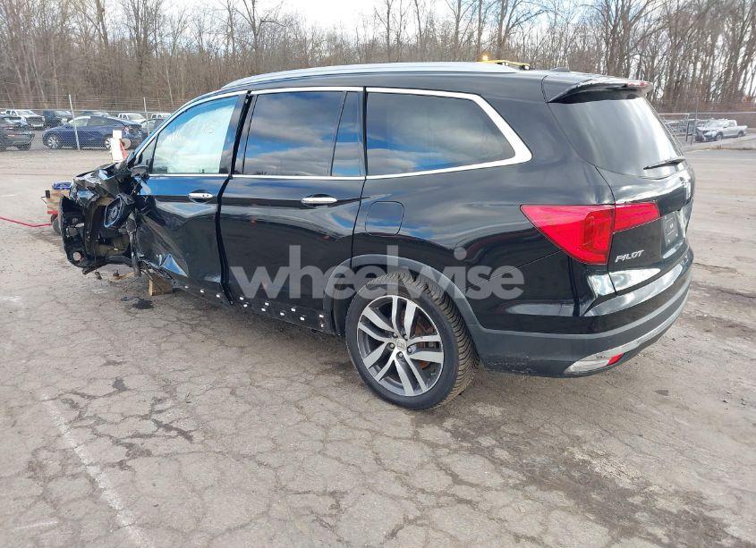 Photo 3 of 2017 Honda Pilot TOURING (VIN 5FNYF6H9XHB022415)