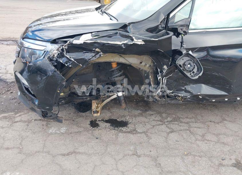 Photo 6 of 2017 Honda Pilot TOURING (VIN 5FNYF6H9XHB022415)