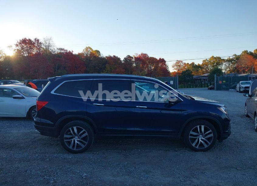 Photo 13 of 2017 Honda Pilot TOURING (VIN 5FNYF6H9XHB035164)