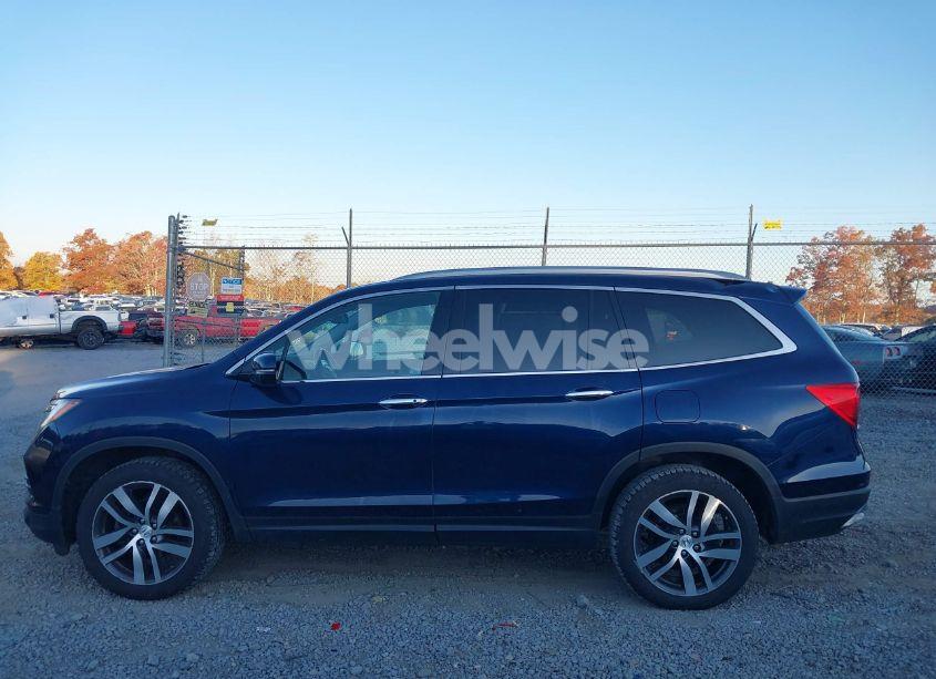 Photo 14 of 2017 Honda Pilot TOURING (VIN 5FNYF6H9XHB035164)