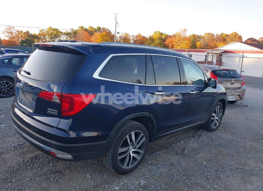 Photo 4 of 2017 Honda Pilot TOURING (VIN 5FNYF6H9XHB035164)