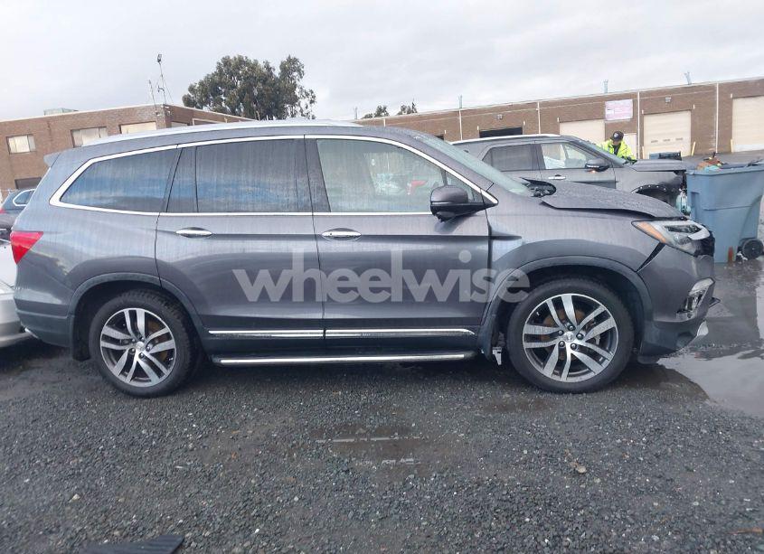 Photo 14 of 2017 Honda Pilot TOURING (VIN 5FNYF6H9XHB045306)