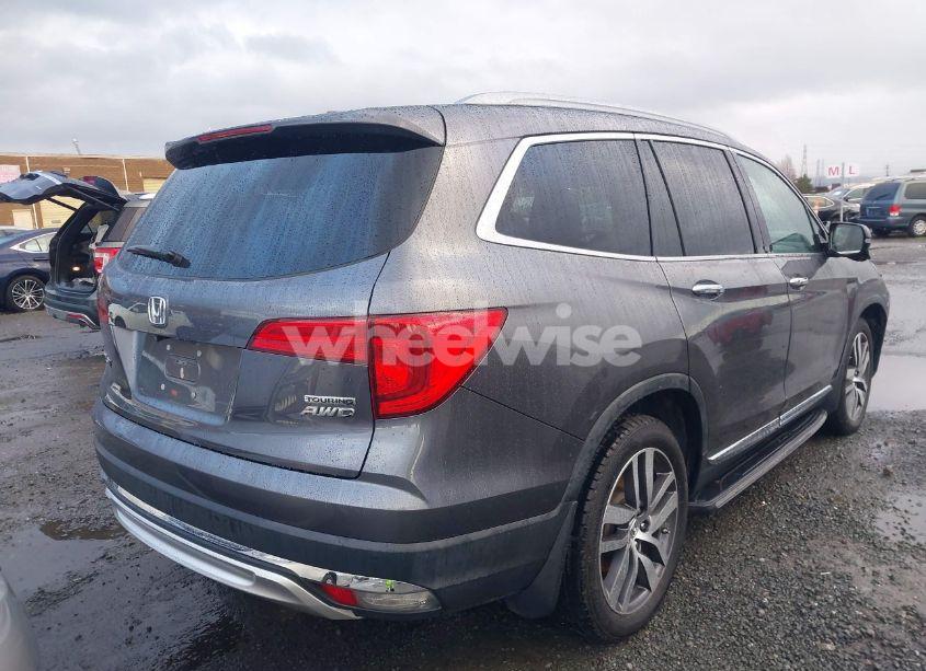 Photo 4 of 2017 Honda Pilot TOURING (VIN 5FNYF6H9XHB045306)