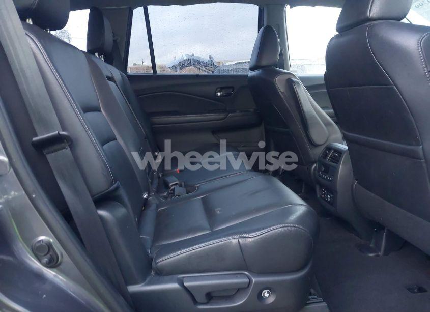 Photo 8 of 2017 Honda Pilot TOURING (VIN 5FNYF6H9XHB045306)