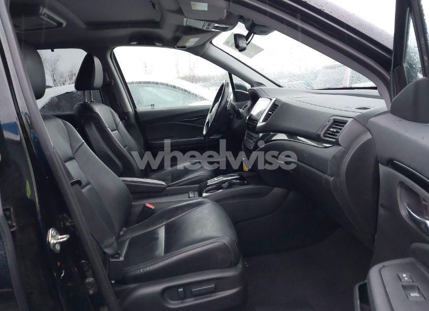 Photo 5 of 2017 Honda Pilot TOURING (VIN 5FNYF6H9XHB051705)