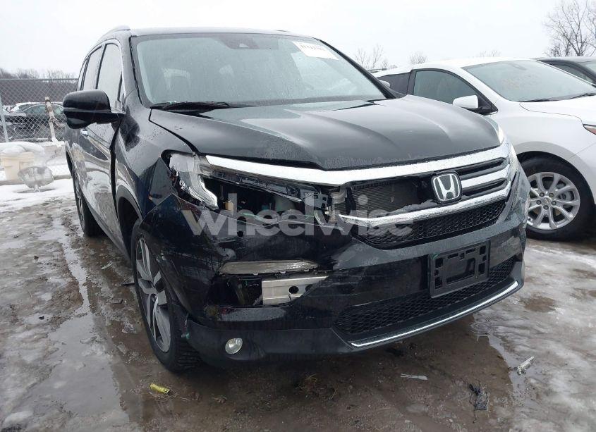 Photo 6 of 2017 Honda Pilot TOURING (VIN 5FNYF6H9XHB051705)