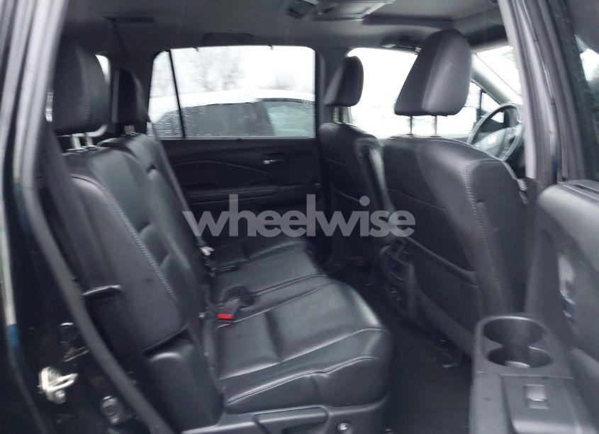 Photo 8 of 2017 Honda Pilot TOURING (VIN 5FNYF6H9XHB051705)