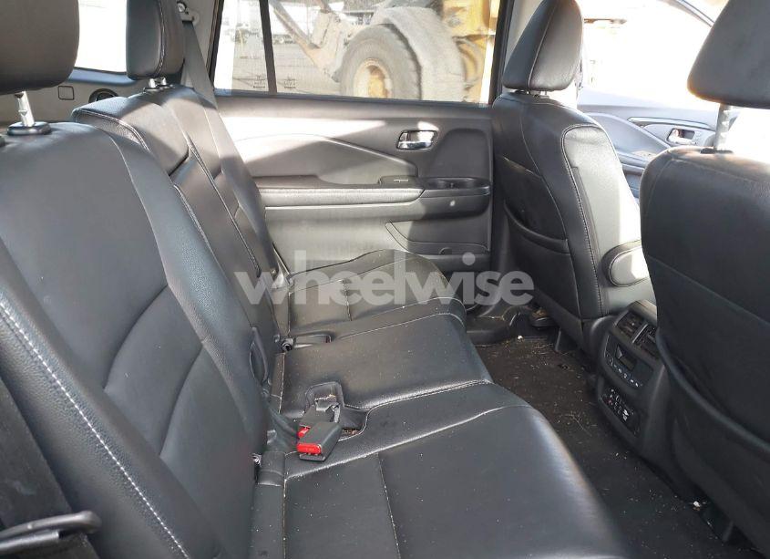 Photo 8 of 2017 Honda Pilot TOURING (VIN 5FNYF6H9XHB062171)