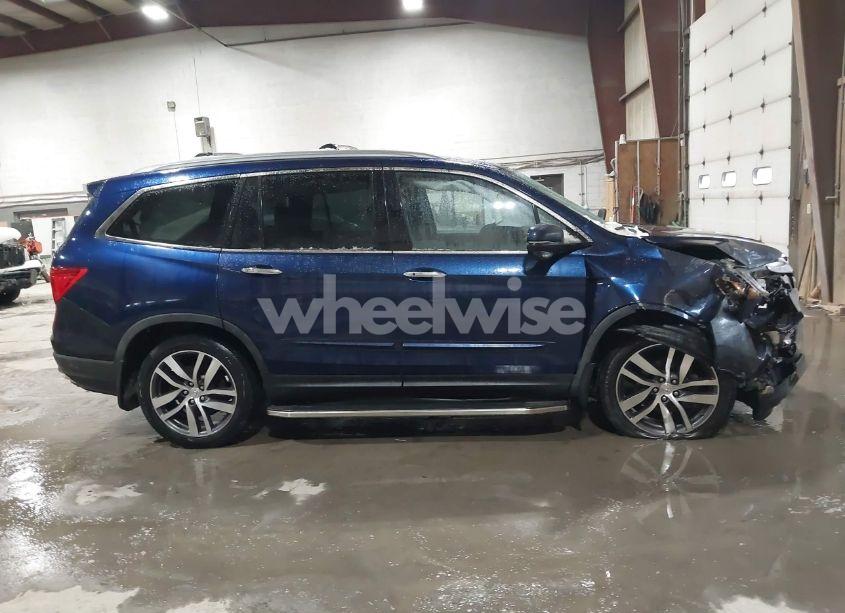 Photo 14 of 2017 Honda Pilot TOURING (VIN 5FNYF6H9XHB070903)