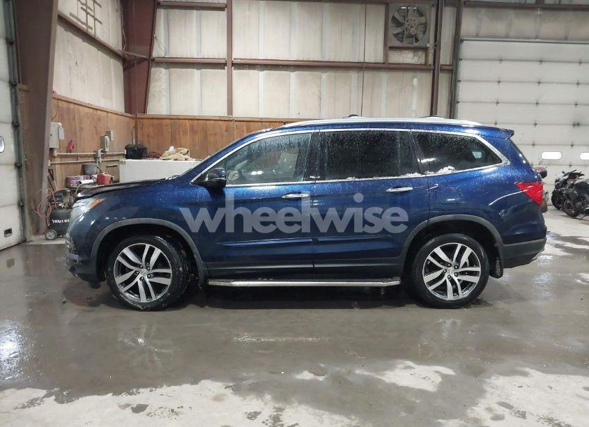 Photo 15 of 2017 Honda Pilot TOURING (VIN 5FNYF6H9XHB070903)