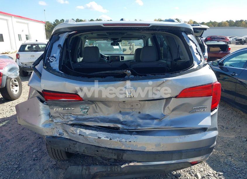 Photo 16 of 2017 Honda Pilot TOURING (VIN 5FNYF6H9XHB084333)