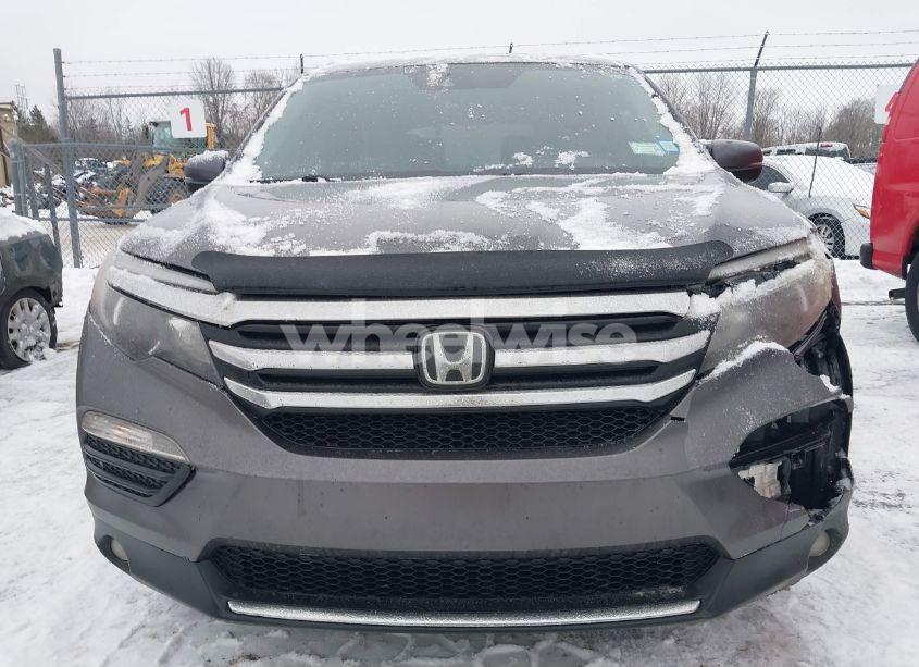 Photo 13 of 2018 Honda Pilot TOURING (VIN 5FNYF6H9XJB000050)