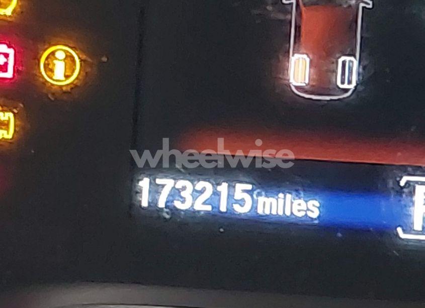 Photo 16 of 2018 Honda Pilot TOURING (VIN 5FNYF6H9XJB000050)