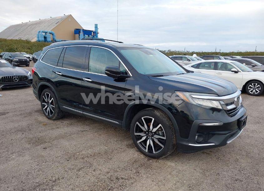 2019 Honda Pilot TOURING (VIN 5FNYF6H9XKB013169) main photo