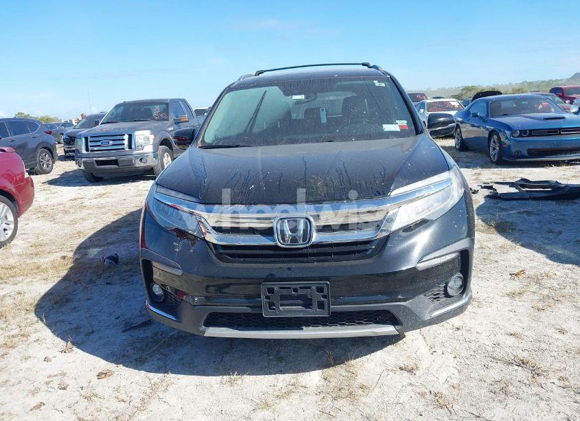 Photo 6 of 2019 Honda Pilot TOURING (VIN 5FNYF6H9XKB013169)