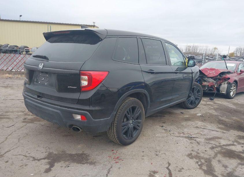 Photo 4 of 2019 Honda Passport SPORT (VIN 5FNYF7H21KB005471)